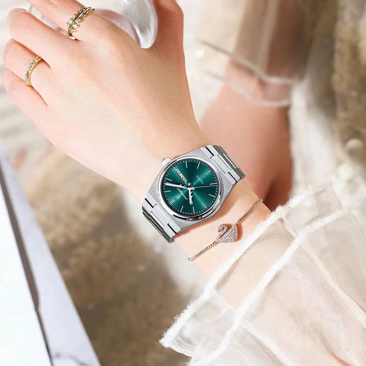 Luxury Watch for Woman Ladies Elegant Quartz Watch Waterproof Luminous Date Week Stainless Steel Women'S Watches Clock